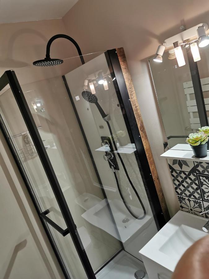Charmant Studio + Parking Apartment ออร์เลออง ภายนอก รูปภาพ